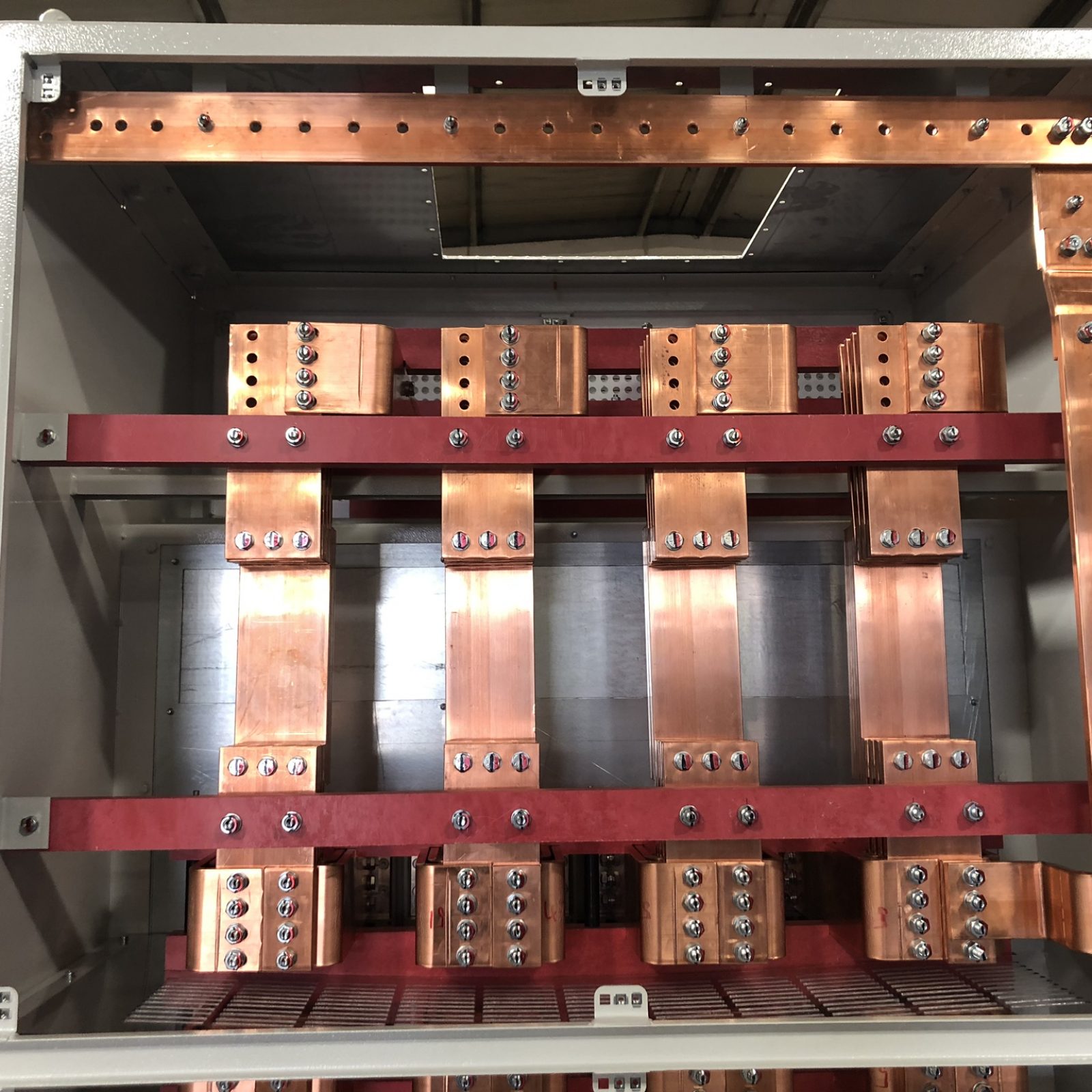 4000amp BusBar system - Adams Enclosures Limited